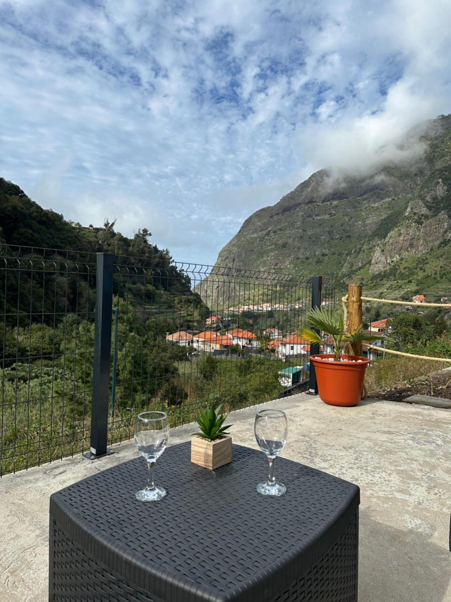 The Green Valley House São Vicente Dış mekan fotoğraf