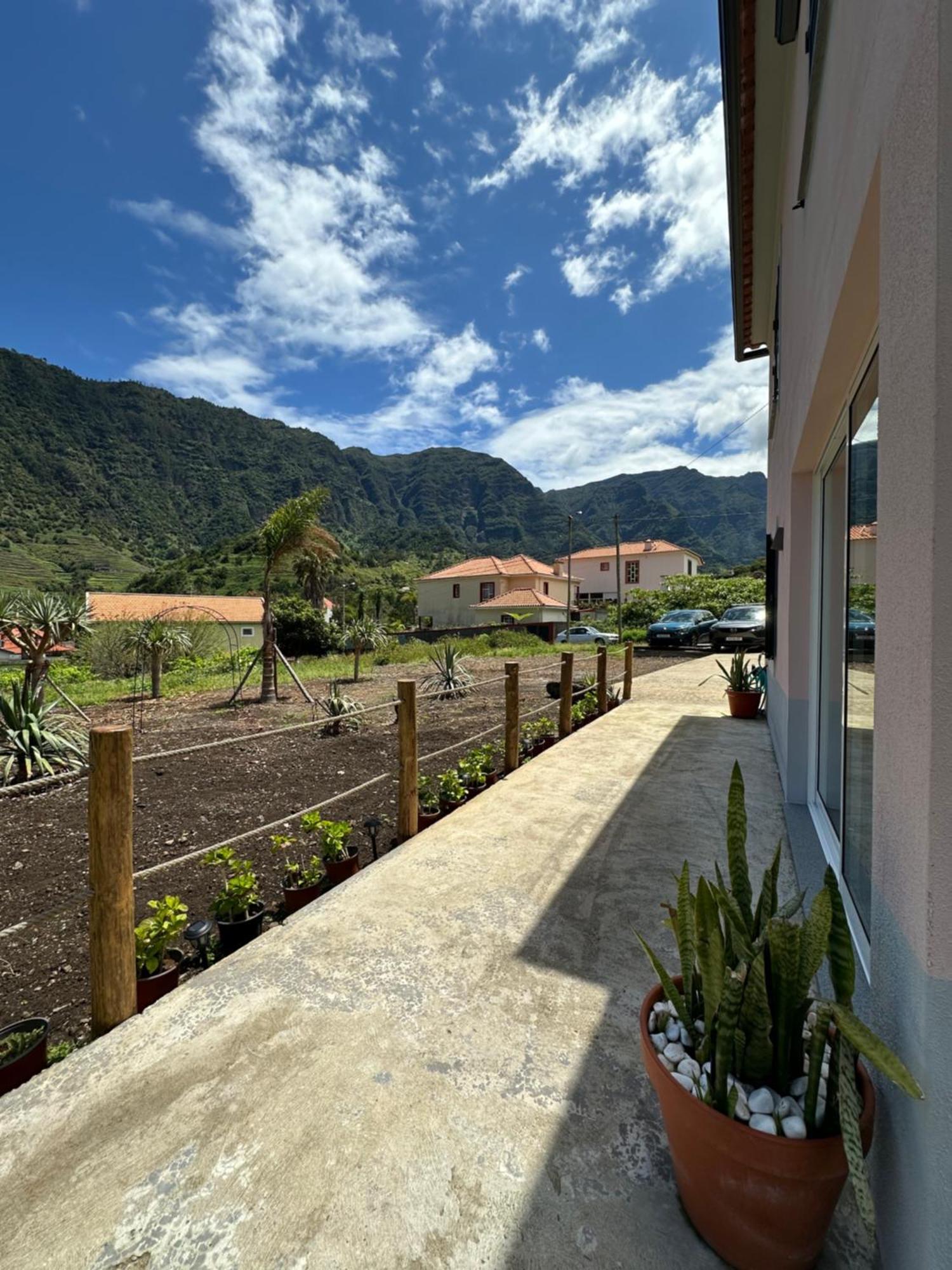 The Green Valley House São Vicente Dış mekan fotoğraf
